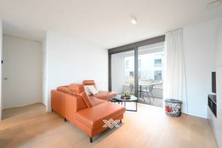 Dit doorzon appartement van ca. 92 m2 is gelegen op het gelijkvloers van het nieuwbouwproject Villa Neerleie in Deinze. Het appartement werd...