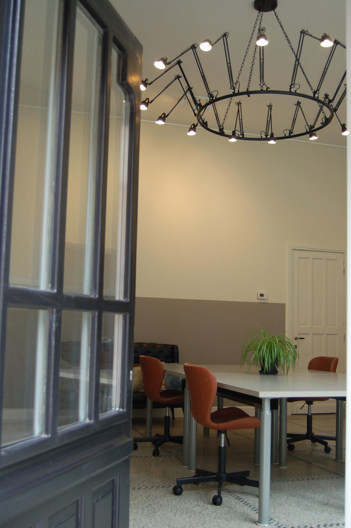 Office space to rent in Hof van Commerce, Izegem - photo 5