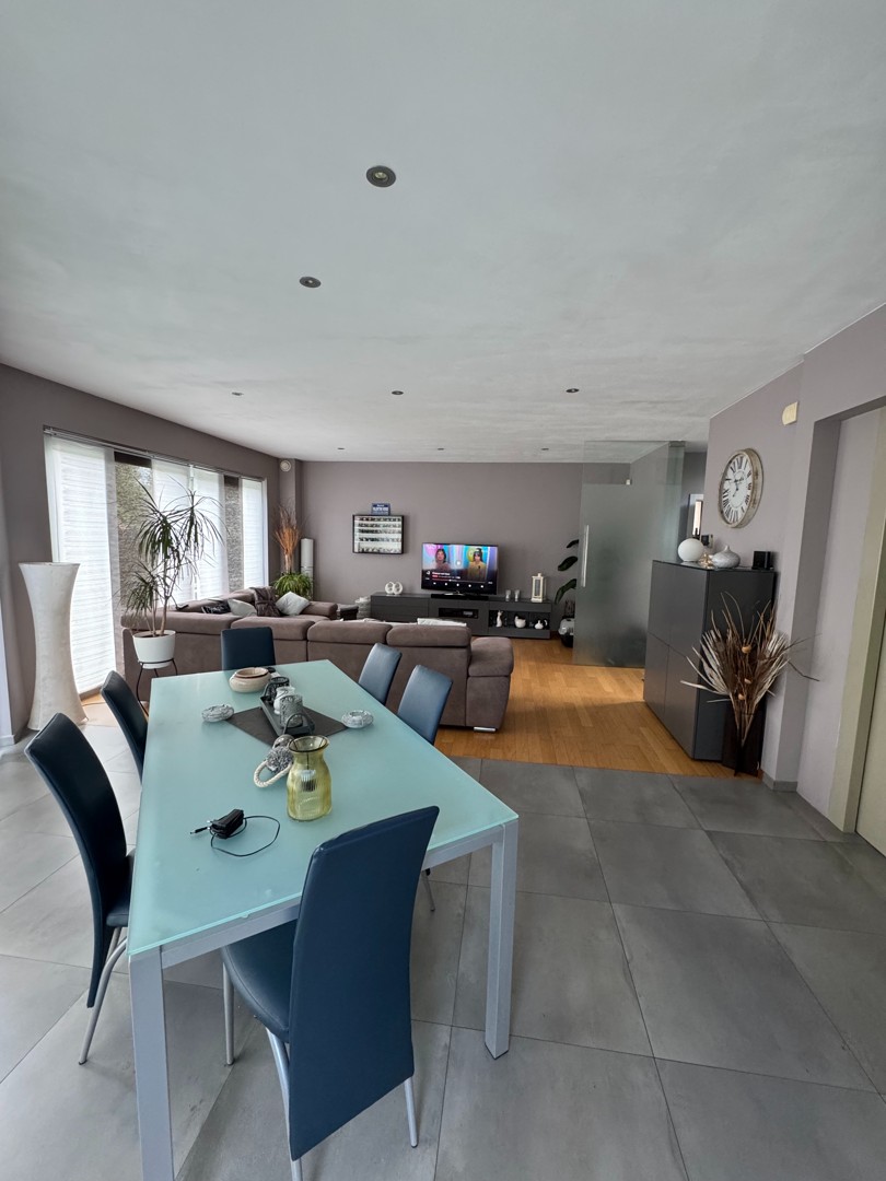 Moderne woning nabij centrum Halle mét lift - foto 5