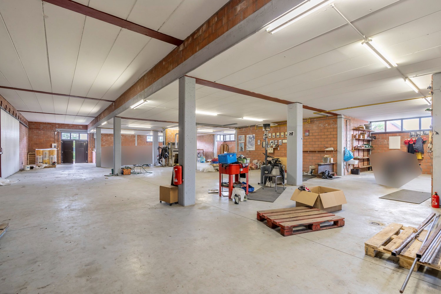 Top investeringspand: 5 appartementen en grote handelsruimte met kantoorruimte - photo 4