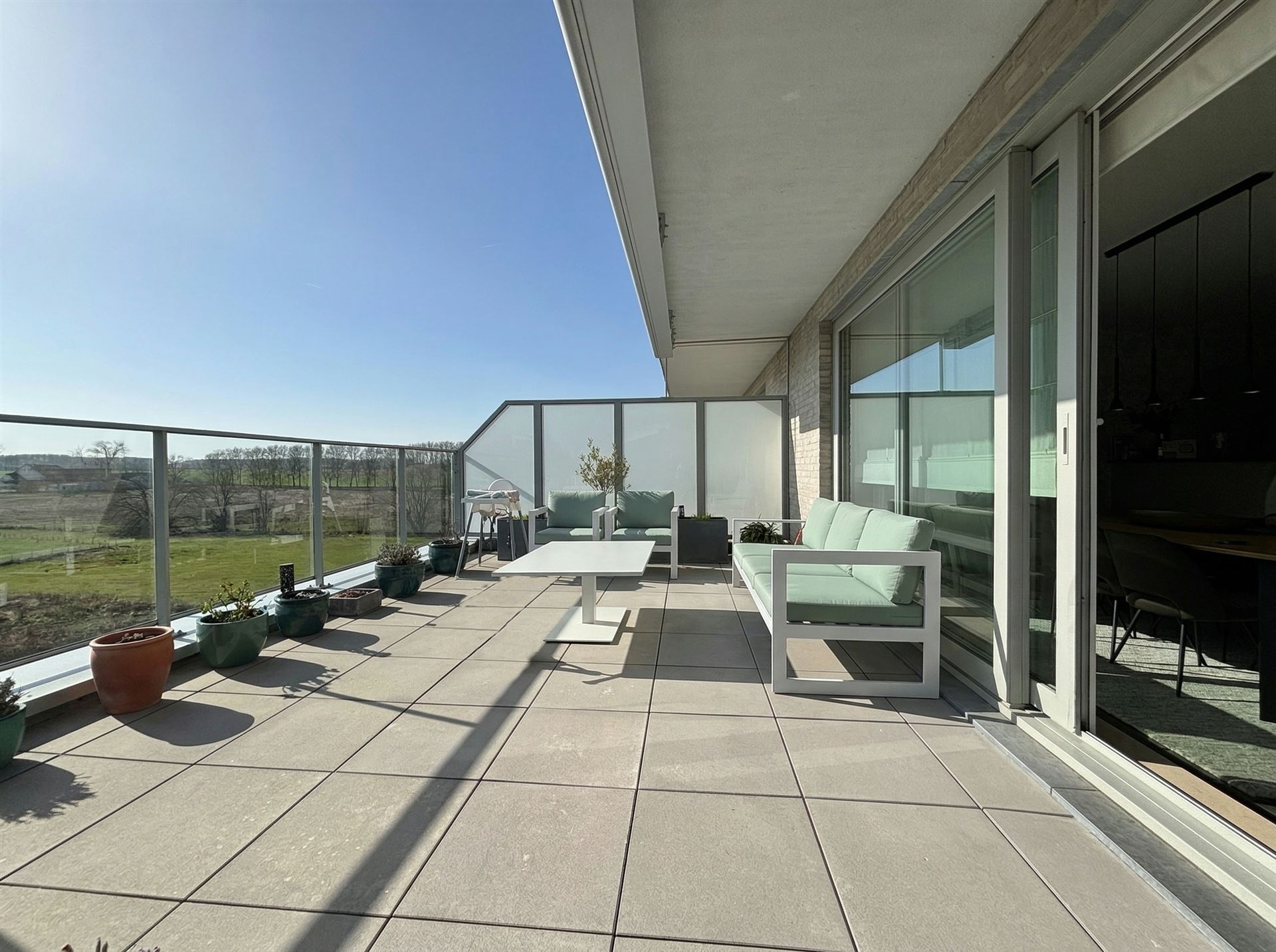 SOUS OPTION Superbe penthouse 3 ch avec splendide terrasse  - photo 5