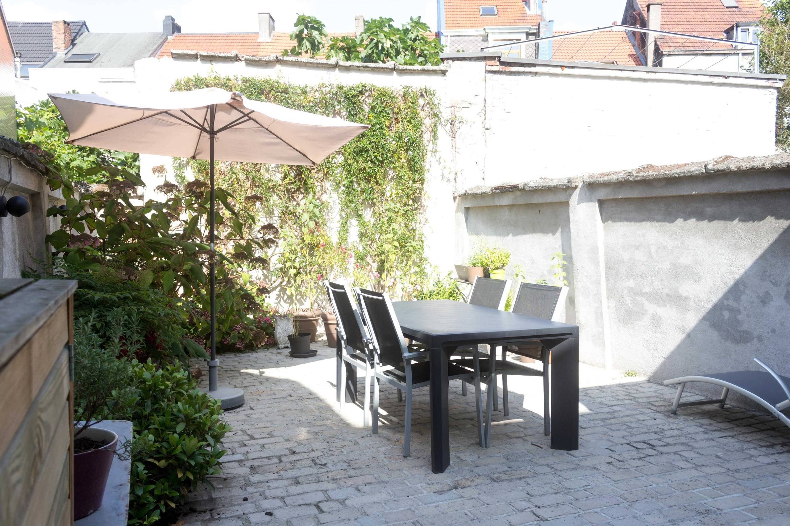 Huis te koop in Borgerhout met 3 slaapkamers - foto 1