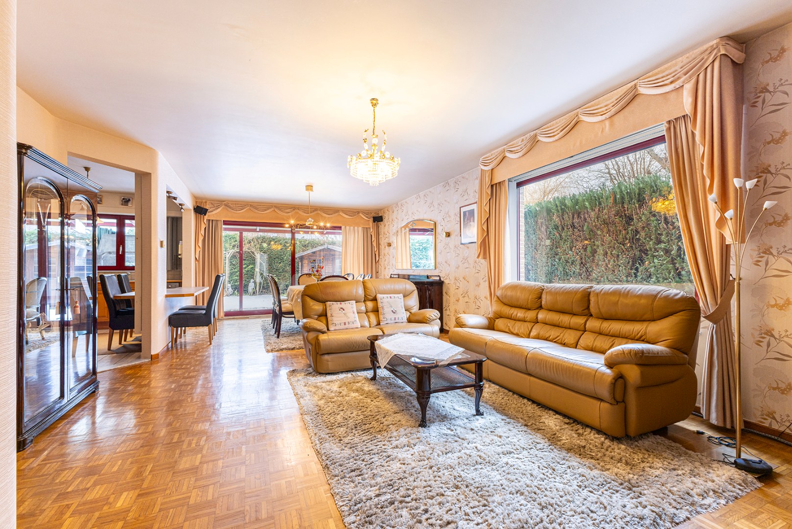 Ruim halfopen woning met 3 slpk, tuin en garage! - foto 3