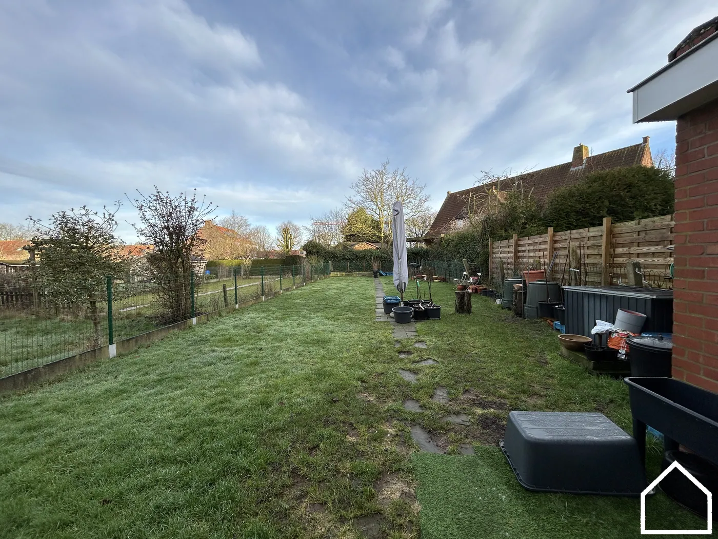 WONING MET 3 SLAAPKAMERS,TUIN EN GARAGE IN IEPER - foto 2