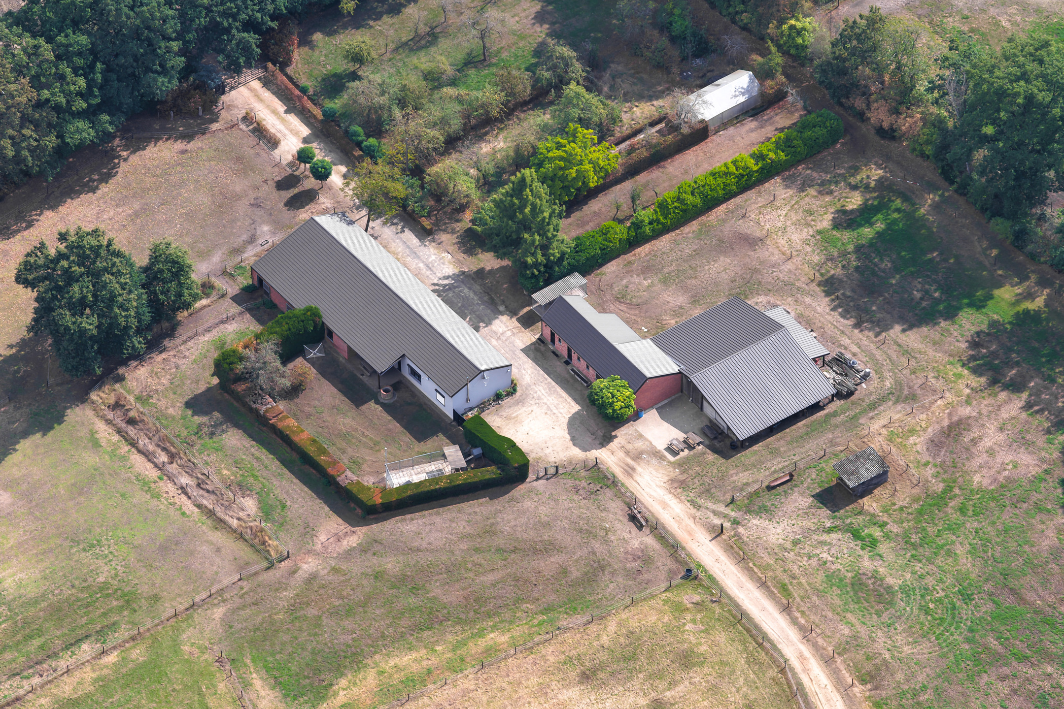 Unieke hoeve op een domein van maar liefst 8,56 Ha - foto 2