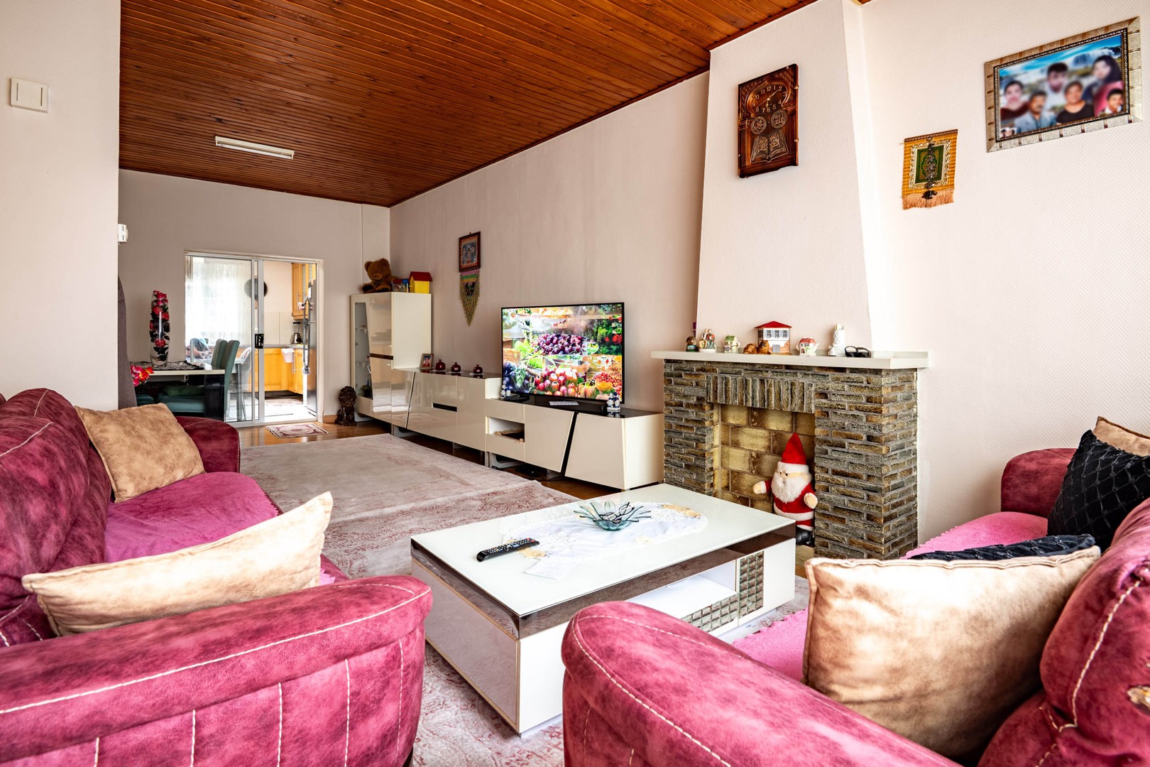 Ruime woning in gegeerde buurt van Antwerpen-Zuid - foto 2