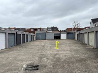 Garage for sale in Sint-Niklaas