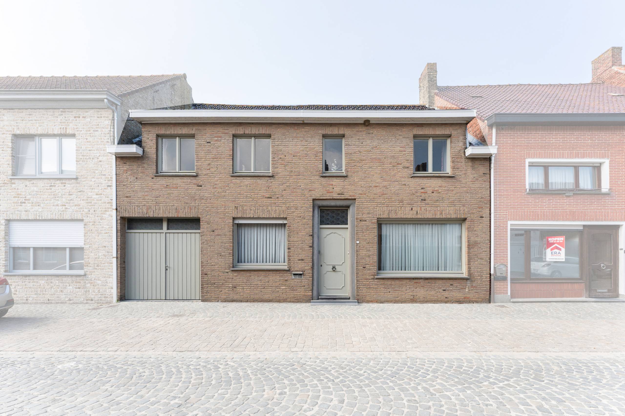 Maison à vendre à Stavele avec 4 chambres - photo 1