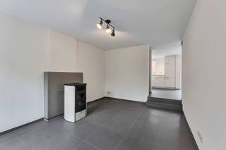 Voor meer info of een bezoek, bel 054 69 39 31 - Deze gezellige woning is rustig gelegen in Zandbergen, op wandelafstand van het station – ideaal...