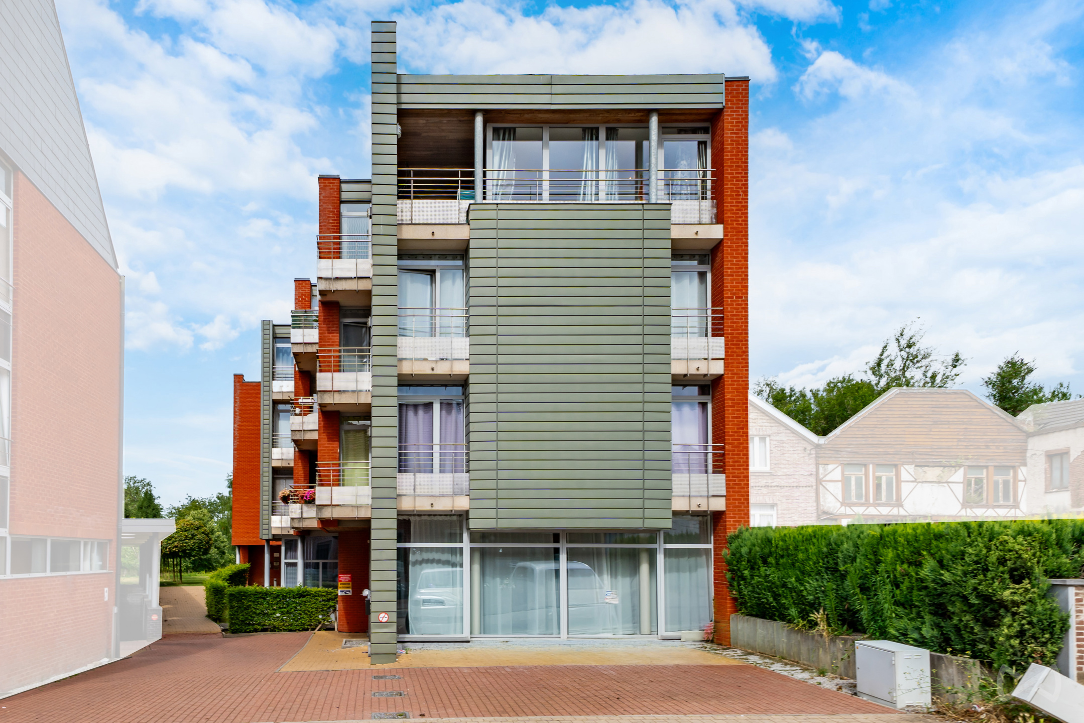 Appartement te koop in Lodelinsart met 1 slaapkamer - foto 1