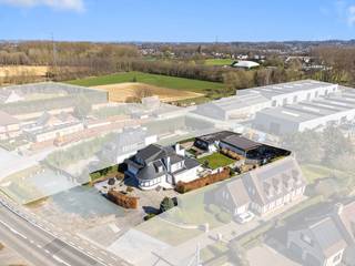 Op een strategische locatie in Ninove, langs een belangrijke verbindingsweg, bevindt zich deze tijdloze villa die perfect inspeelt op de...