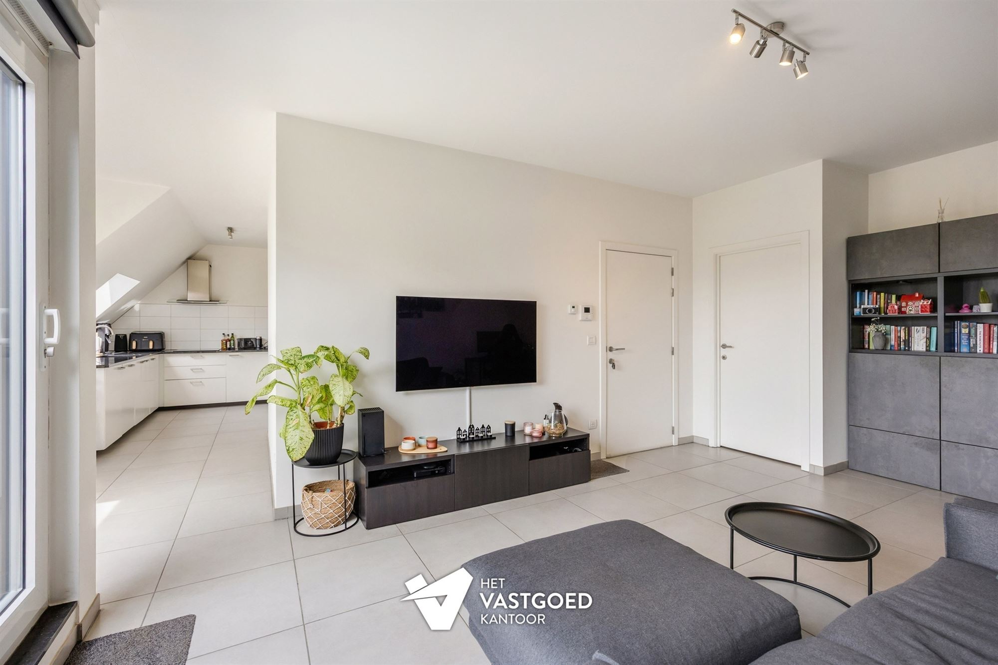 LEUK APPARTEMENT MET 1 SLAAPKAMER EN LEUK TERRAS OP TOPLOCATIE TE TESSENDERLO CENTRUM - foto 5