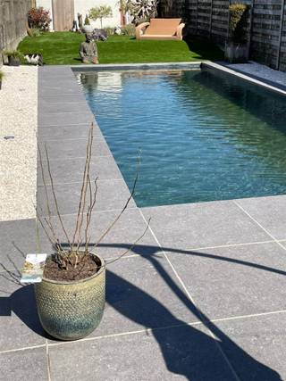 Welkom in deze karaktervolle woning in Eeklo, gelegen in een aangename straat met een combinatie van authentiek vakwerk en hedendaags comfort...