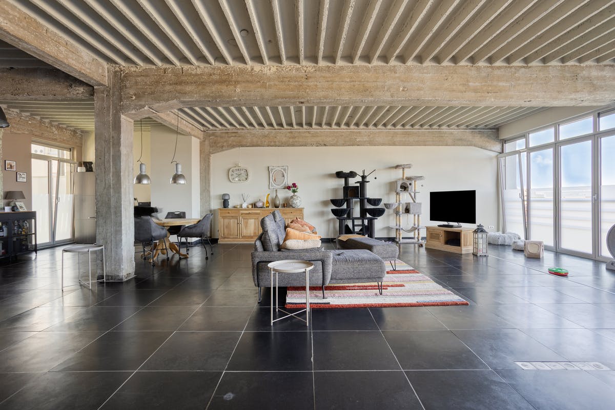 Stijlvolle designloft met zicht op het kanaal in hartje Kortrijk - foto 5