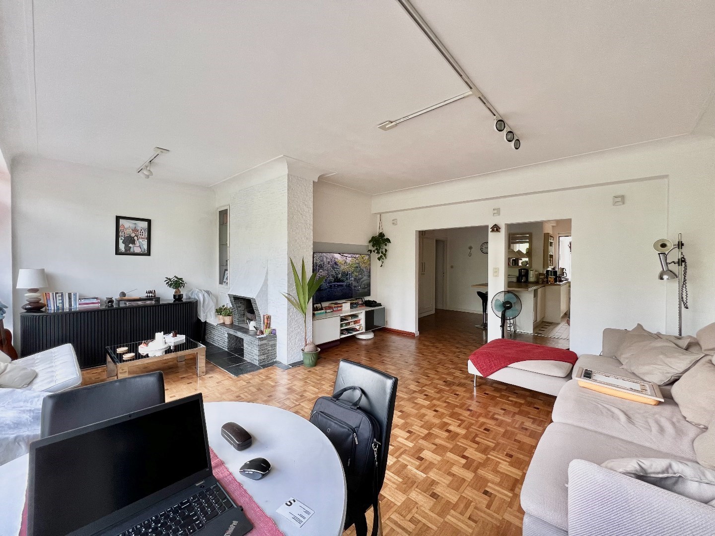 Modern ingericht GEMEUBELD 2 slpk appartement - foto 3