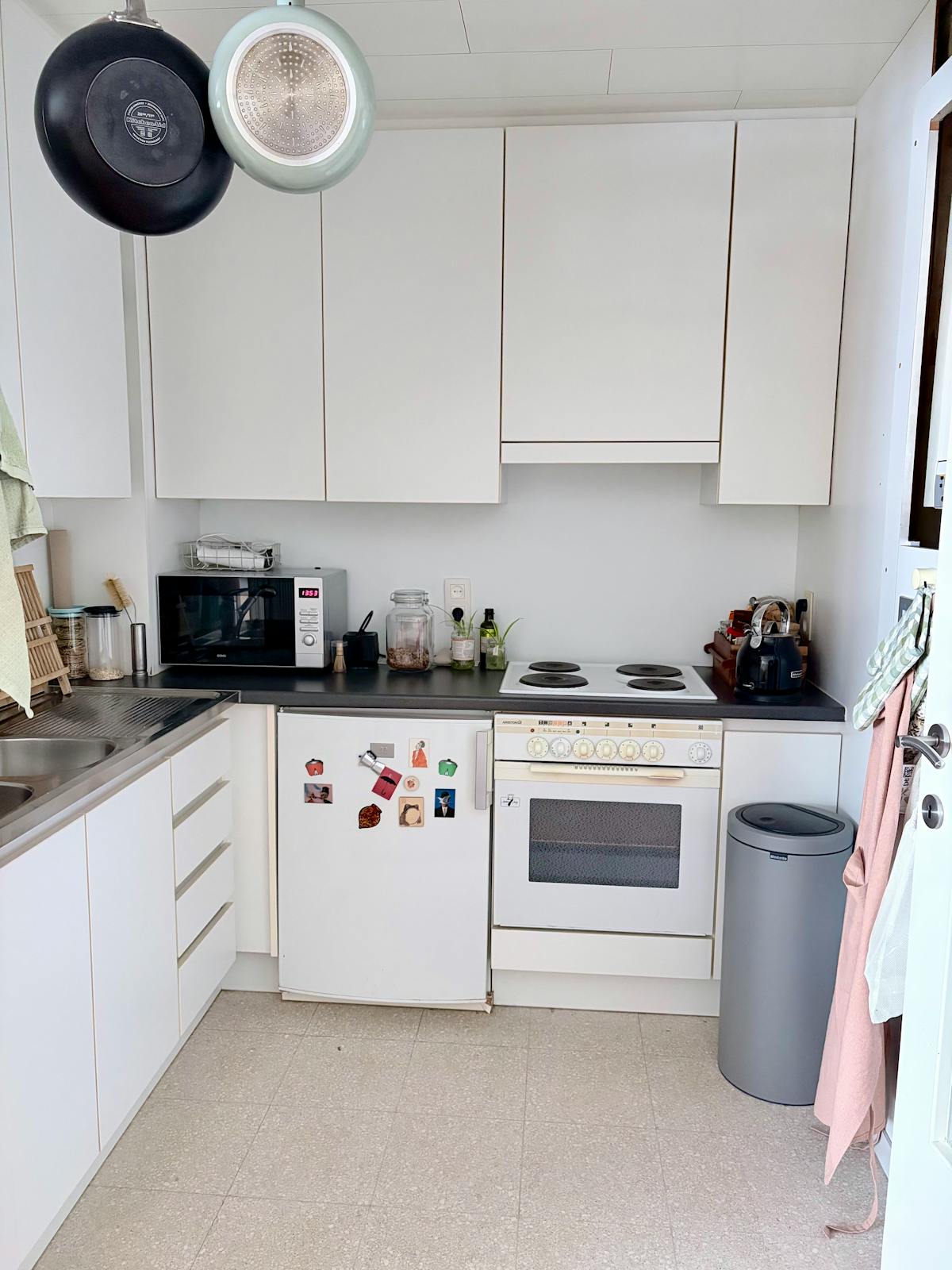 Bright roof apartment with parking space - photo 5