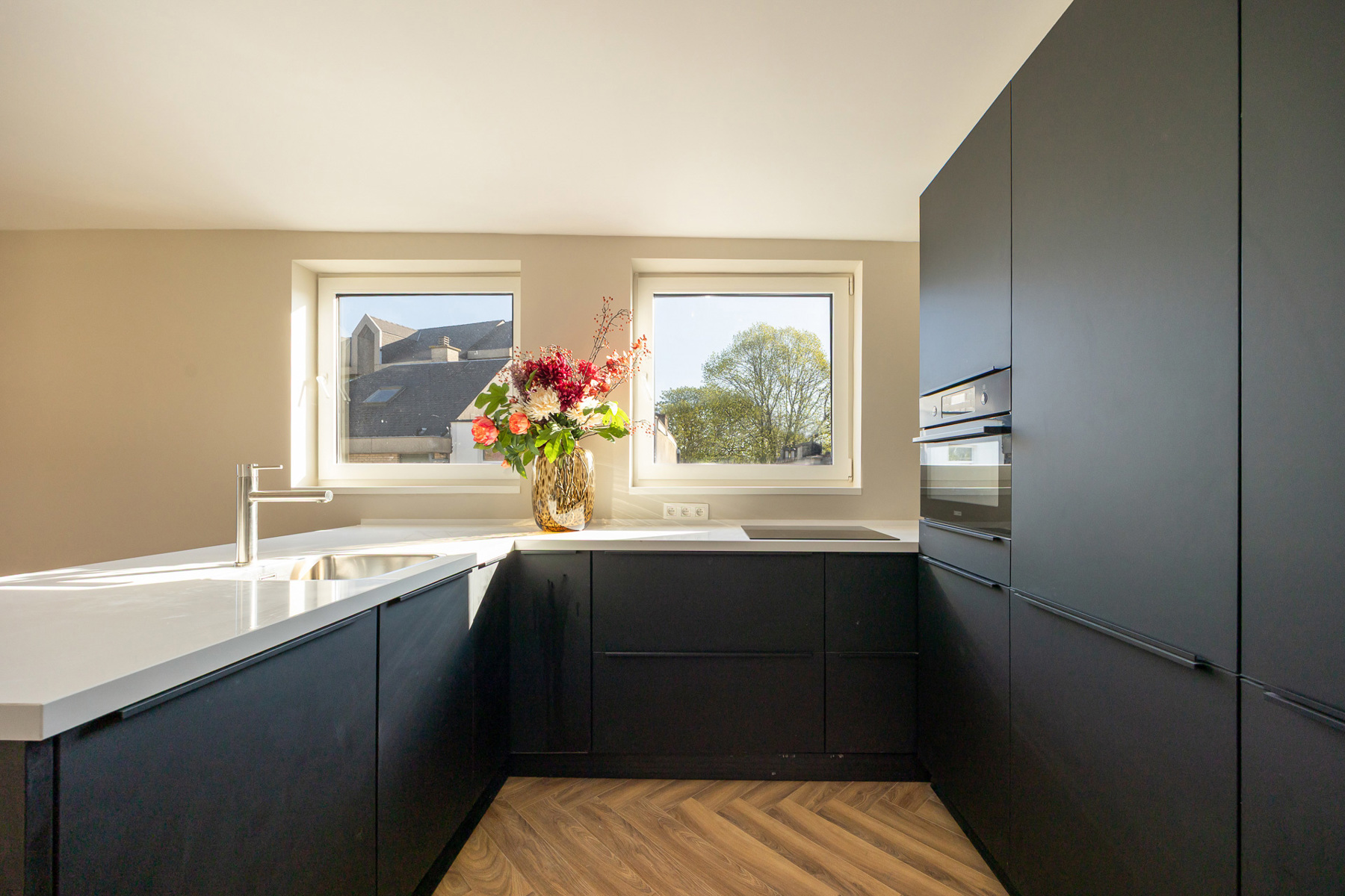 Gerenoveerd duplexappartement met exclusief dakterras op toplocatie! - foto 3