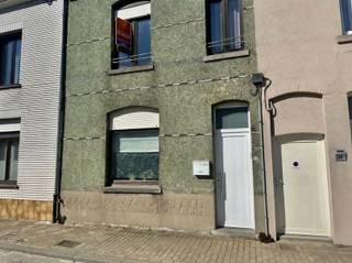 Bent u op zoek naar een woning met een vlotte verbinding naar de N60?Deze woning is ideaal voor koppels of kleine gezinnen en biedt een uitstekende...