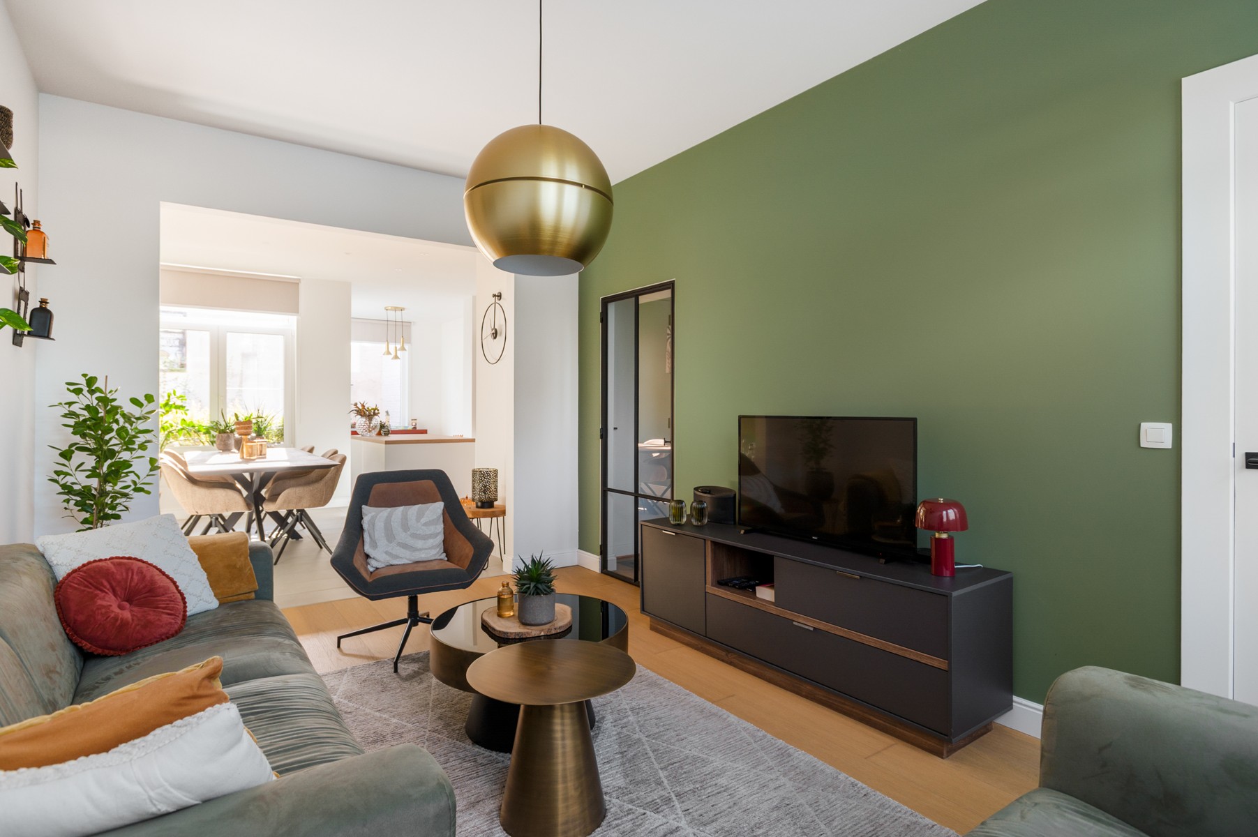 Huis te koop in Merksem met 3 slaapkamers - foto 1