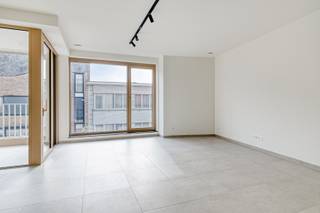 Ligging:Dit mooie nieuwbouw appartement is gelegen op Pas 9 in hartje Geel. Het appartement bevindt zich op wandelafstand van De Markt. Hierdoor...