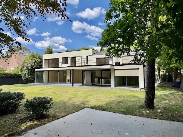 Riante moderne villa te koop in Brasschaat - foto 1