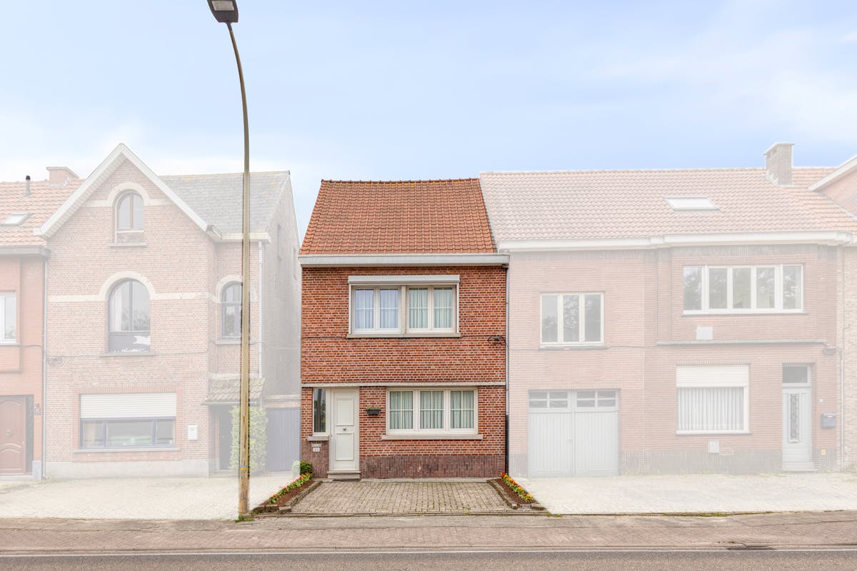 Karaktervol huis met tuin te koop nabij centrum Wuustwezel! - foto 2