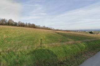 Lotissement composé de 9 lots de terrains à bâtir sur un plateau surélevé dans le village de Septon. Emplacement privilégié pour les amoureux de...