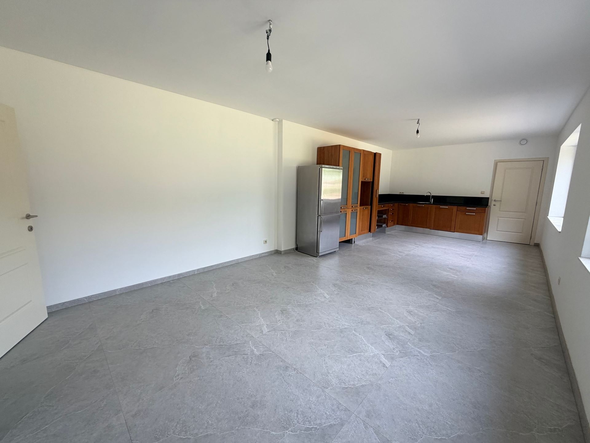 Maison à louer à Maasmechelen avec 3 chambres - photo 4