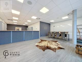 Dit knap handelspand kan meteen in gebruik genomen worden.Het is momenteel ingedeeld in een ruime inkom en vergaderruimte, met daarachter de...