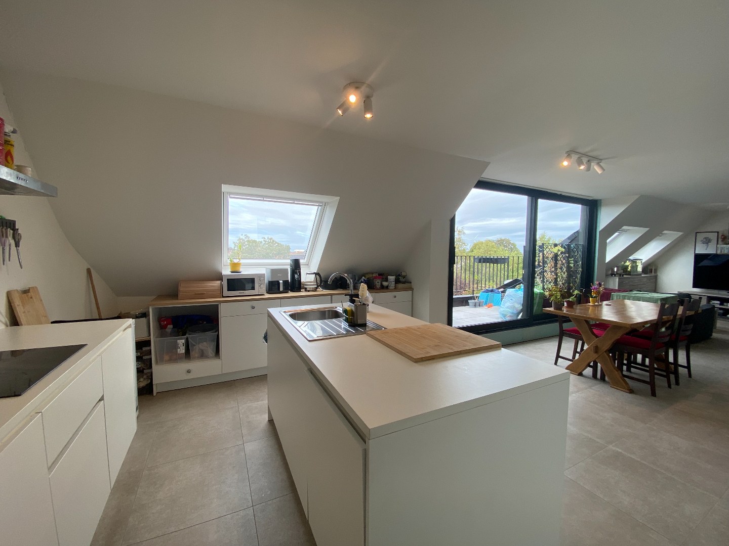 Nieuwbouw appartement met 2 slaapkamers en terras te Desselgem. - foto 4