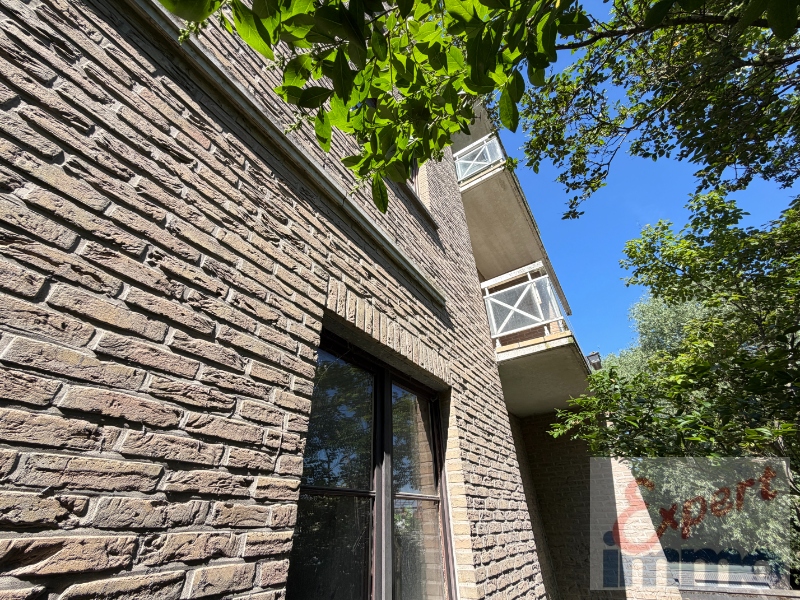 Heel gezellig, lichtrijk, ruim (90 m²) EN goed geïsoleerd appartement met 2 slaapkamers en 2 terrassen. - foto 2