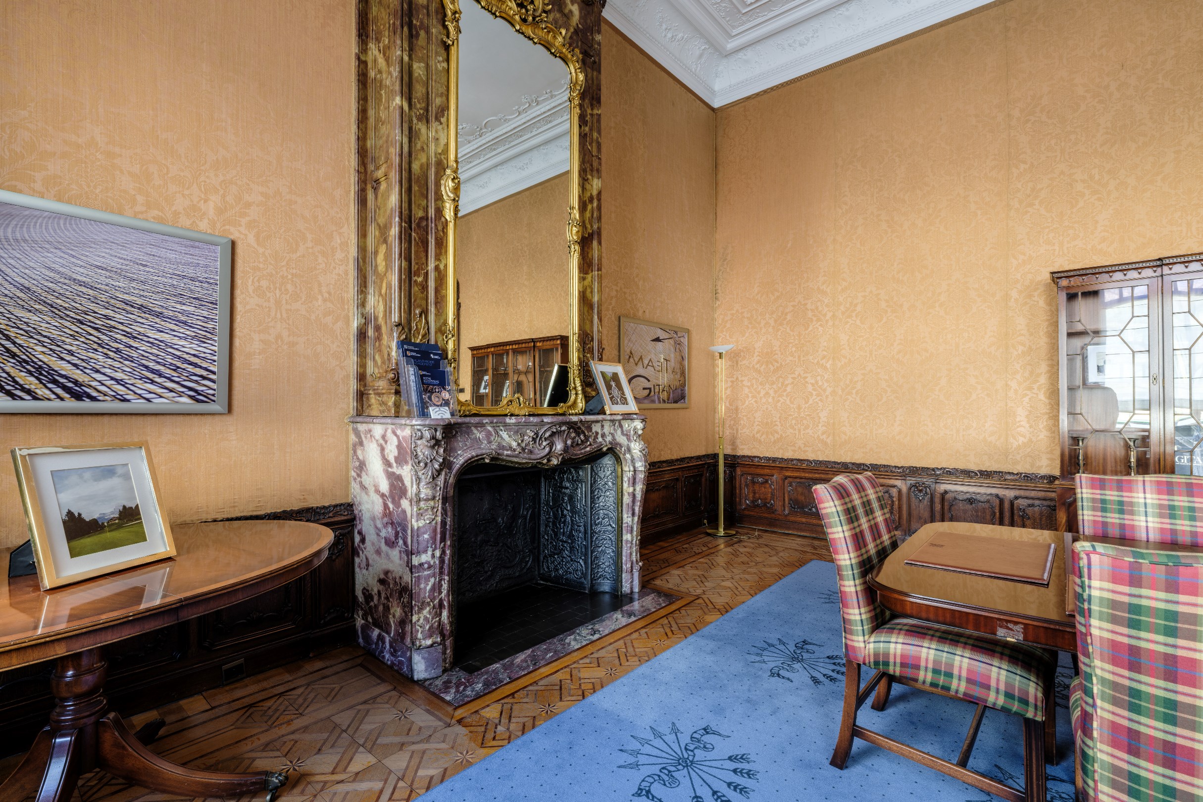 Prestigieux et polyvalent immobilier à vendre - photo 4