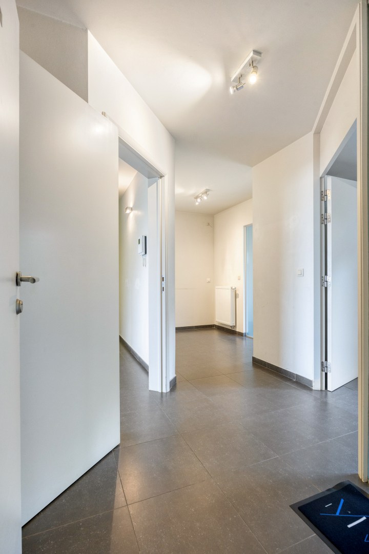Super gelegen handelspand met buitenruimte in Kessel-Lo met een oppervlakte van 75m² - foto 5