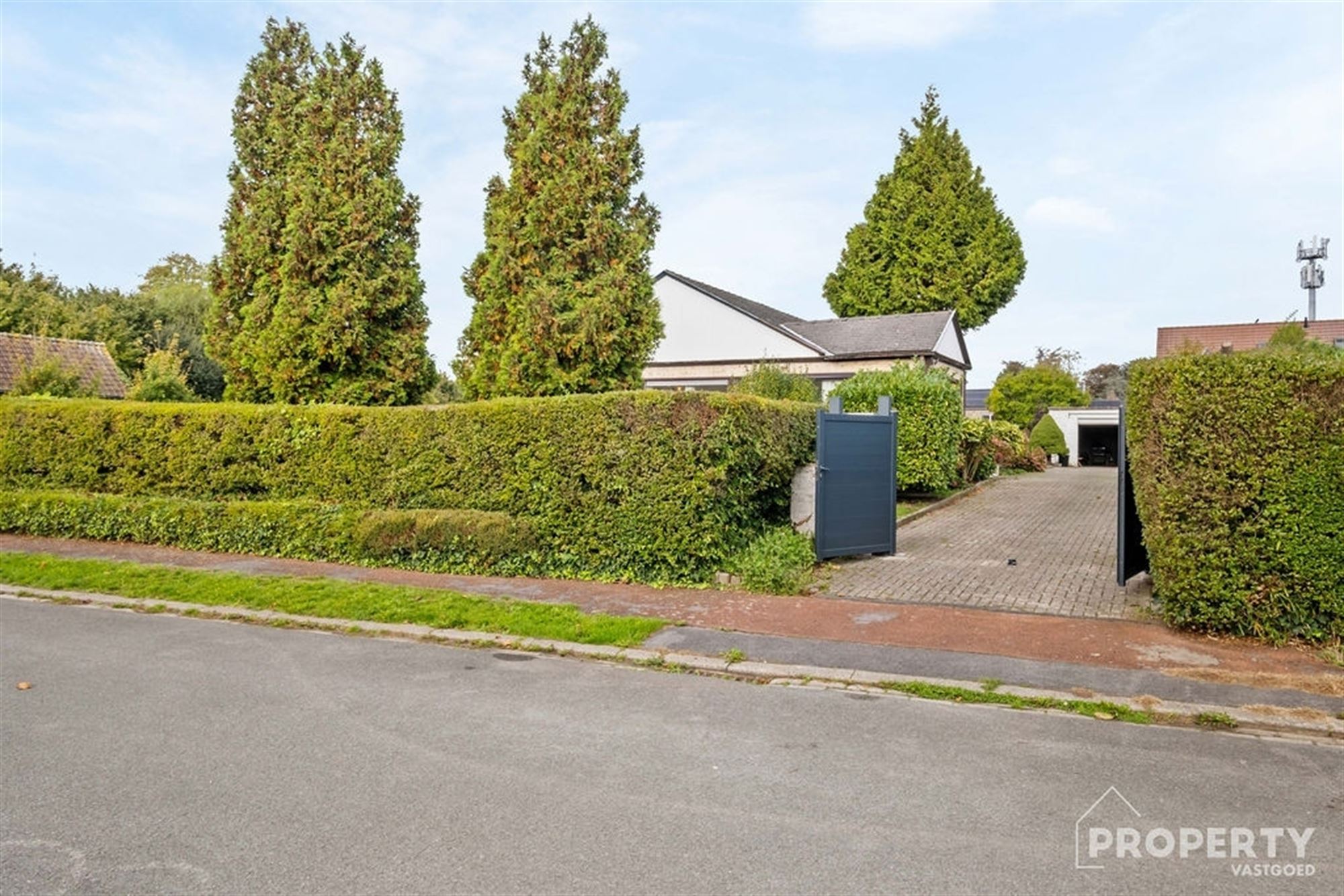 Bungalow - photo 2