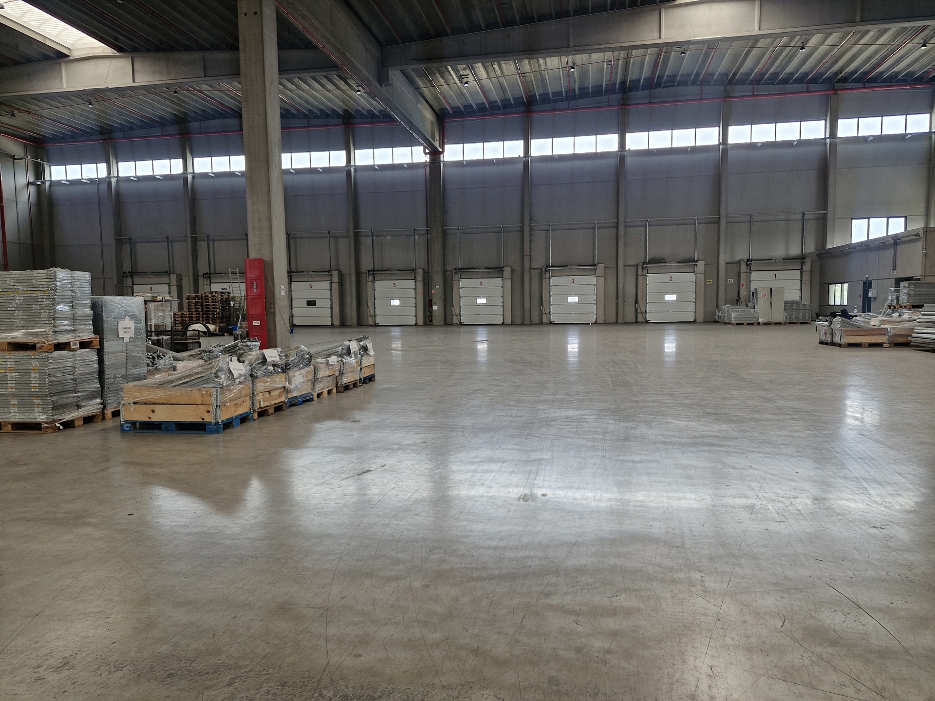 Commercial for rent in Châtelet - photo 5