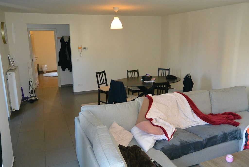 Centraal gelegen appartementsgebouw met 2  appartementen + garage / magazijn . - foto 4