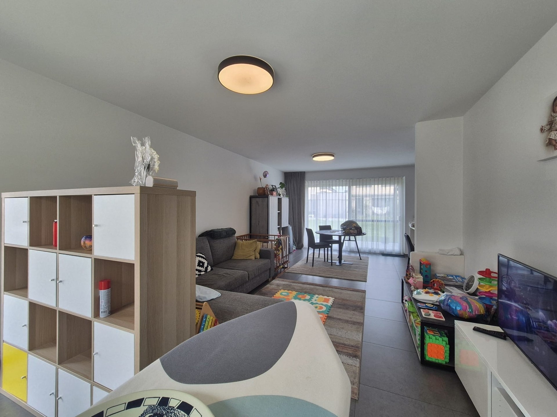 Rustig gelegen nieuwbouw woning met terras en tuin. - foto 5