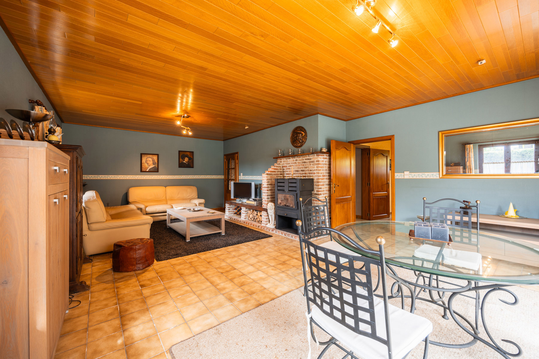 Charmante villa op perceel van 728 m² met garage - foto 4