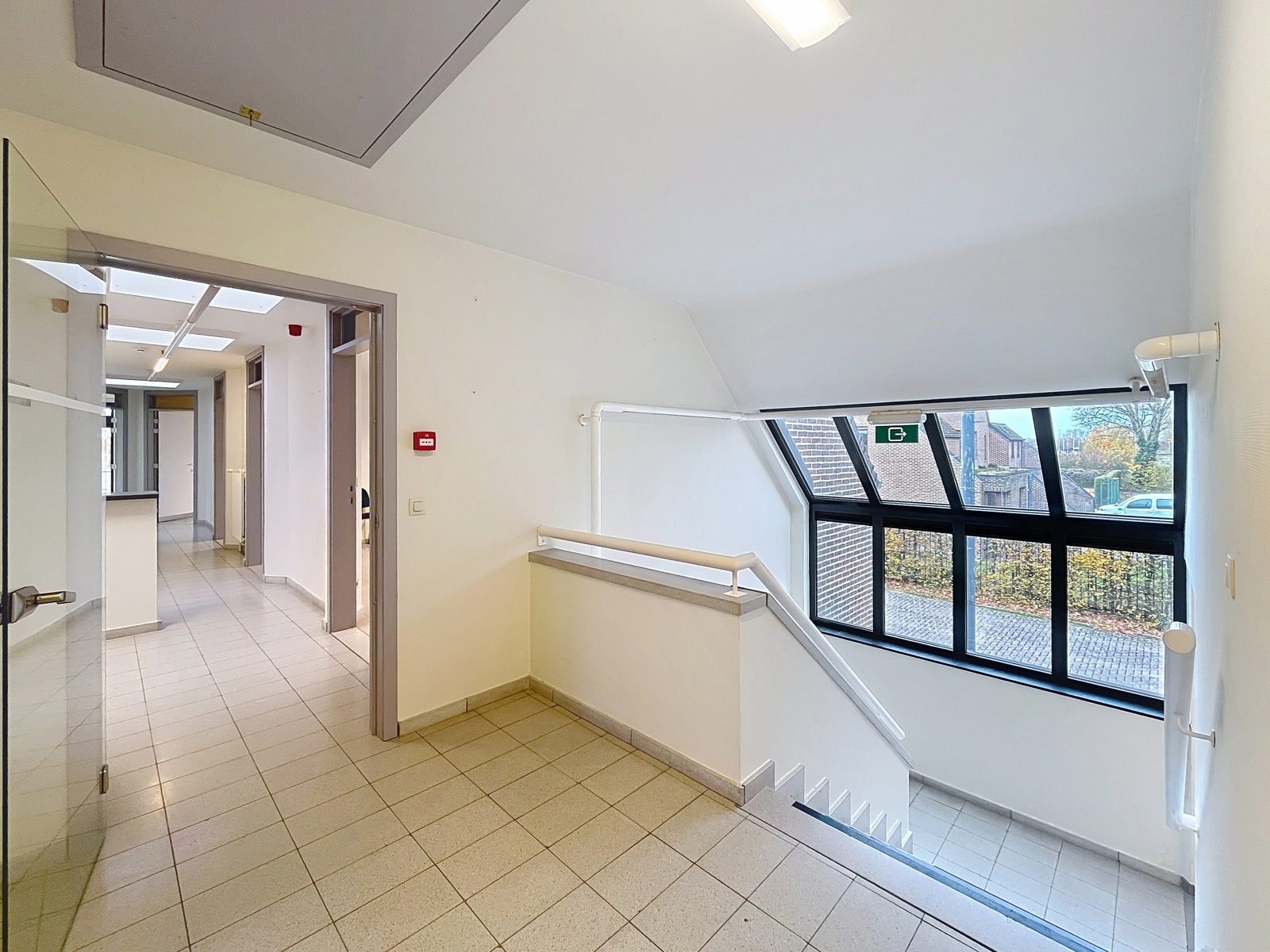 Commercial à louer à Kinrooi - photo 5