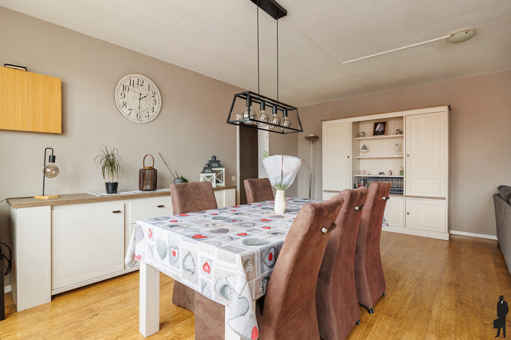 Appartement op zeer gunstige ligging met 3 slpk en garagebox - foto 4
