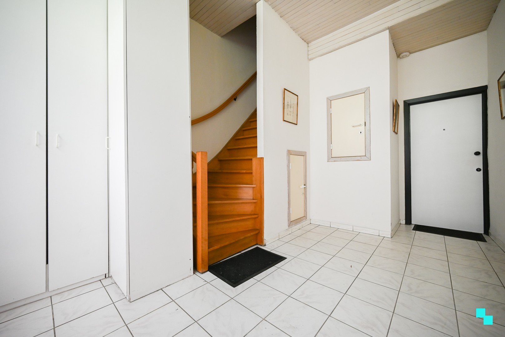 Appartementsgebouw met 3 verhuurde entiteiten in hartje Izegem - photo 3