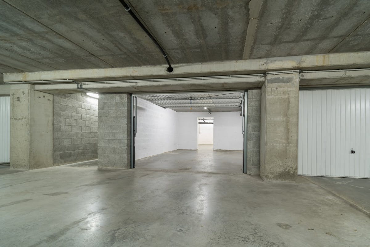 Ondergrondse garage met aansluitende berging te huur in Veurne - foto 5