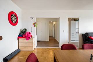 Lichtrijk appartement met ruim terrasAppartement van ca. 95m² op de 9de verdieping met 2 slaapkamers en een ruim terras. De buitenruimte is perfect...