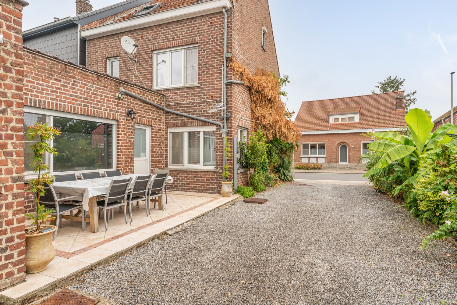 Instapklare half-open woning met garage en ZW-gerichte tuin op 6 are 90 ! - photo 4