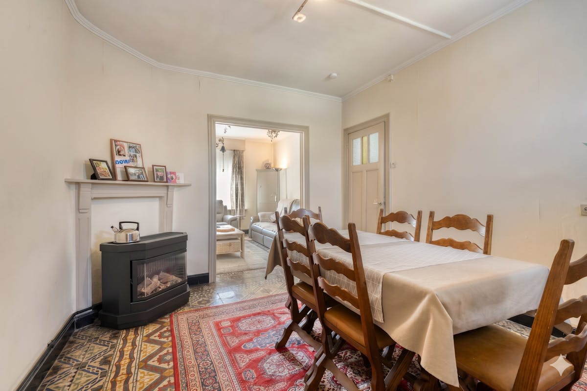 Maison à rénover avec un joli jardin de ville dans le centre de Drongen - photo 5