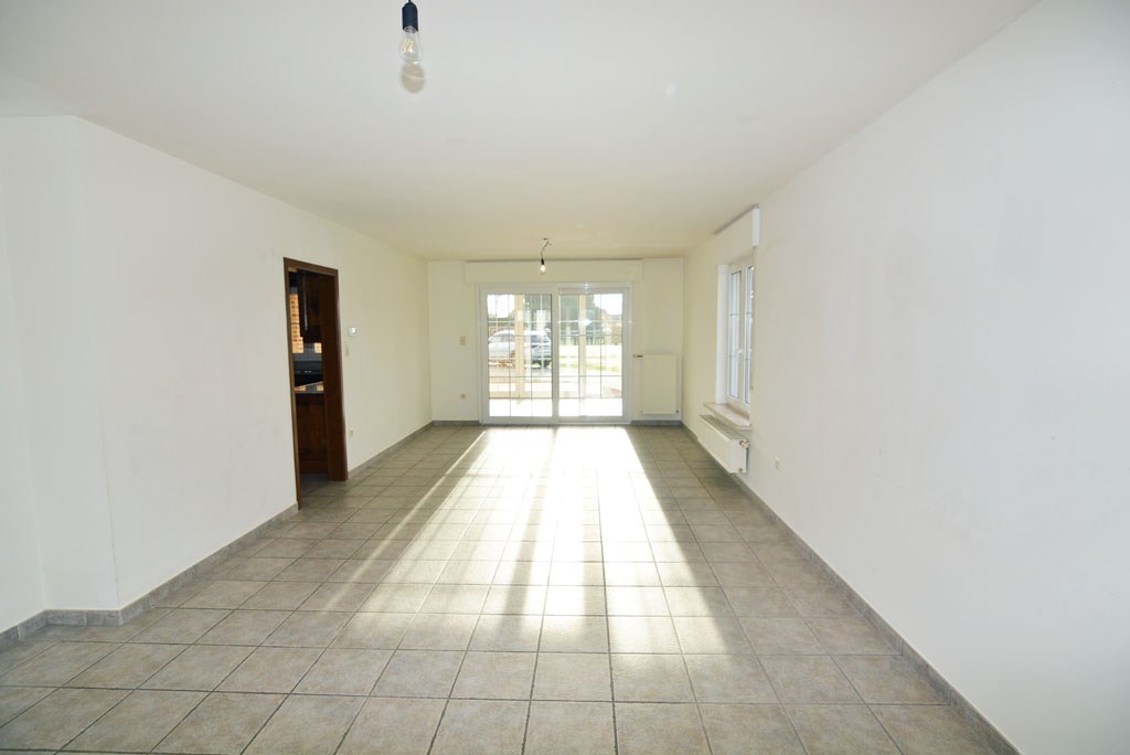 Maison à louer à Maaseik avec 4 chambres - photo 4