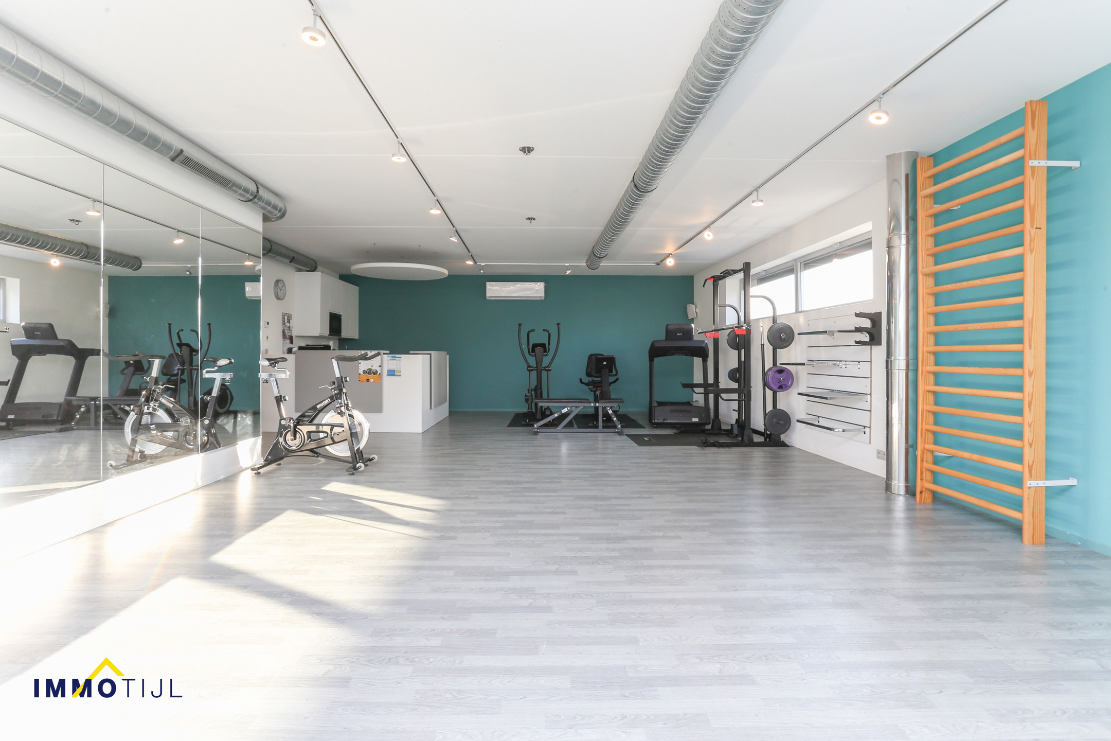 Commerciële ruimte/kantoor te huur in Hamme! - foto 4