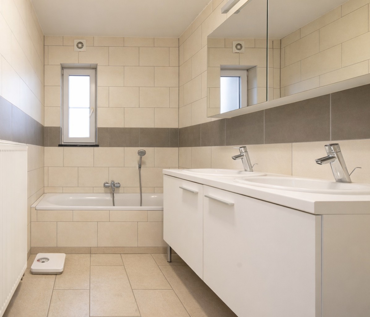 Lichtrijk en instapklaar 2 slpk appartement op topligging - foto 4