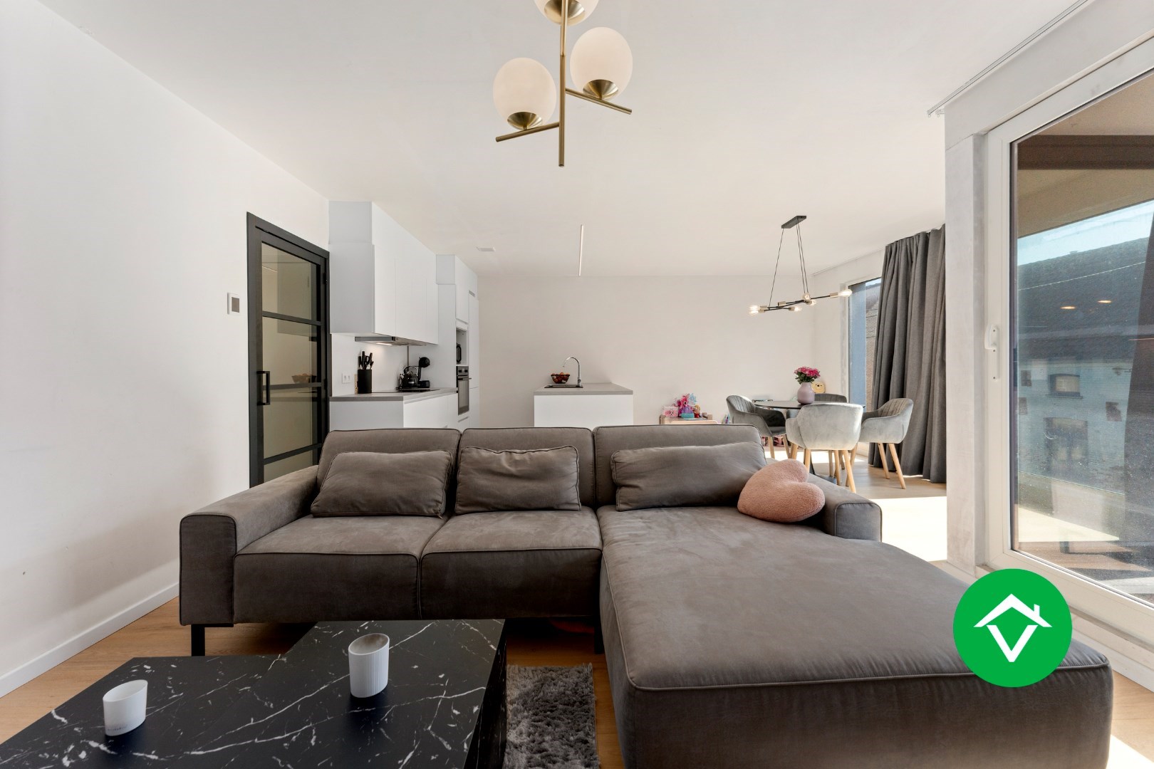 Appartement met autostandplaats te Leke - foto 5