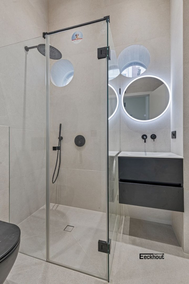 Luxe-appartement op het gelijkvloers met 2 slaapkamers en terras! - foto 5